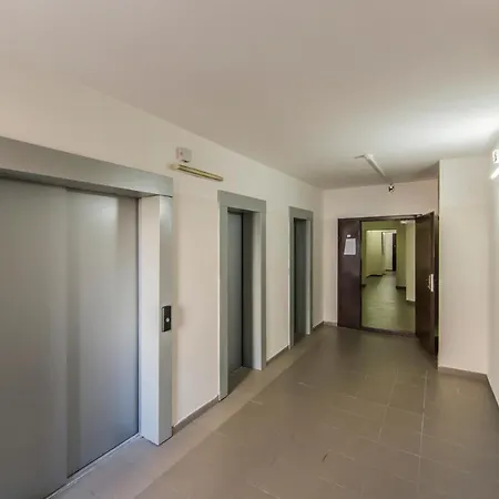 Апартаменты Near Metro Osokorki, Borispol Airport, Adonis Clinic Киев