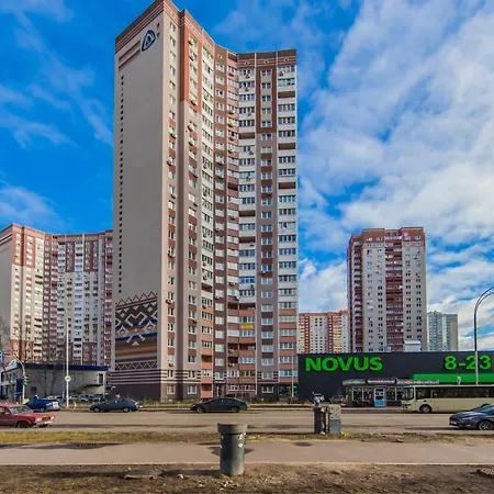 Near Metro Osokorki, Borispol Airport, Adonis Clinic Апартаменты Киев